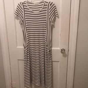 Stripe knit dress with pockets